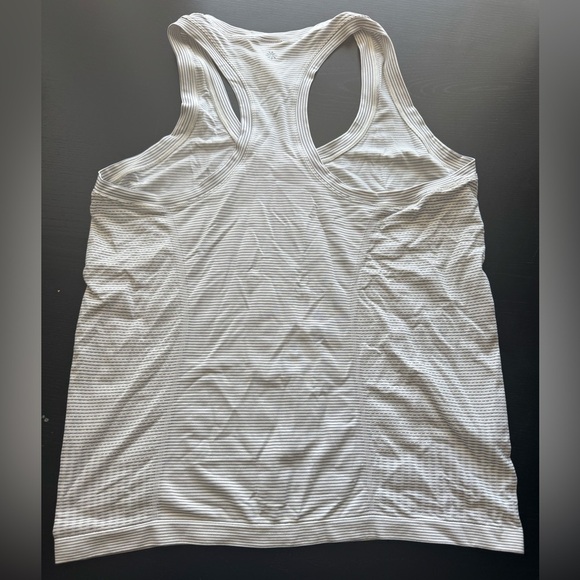 Athleta Tank Top Grey & White stripped Size L - Picture 6 of 6